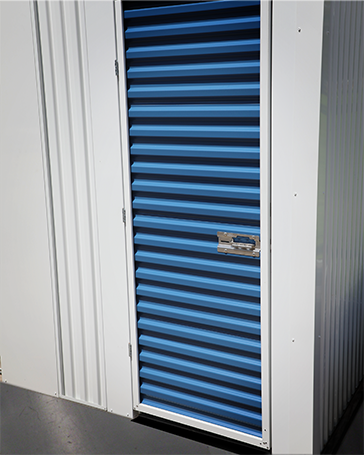 Storage unit sale with doors